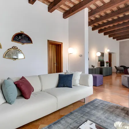 Corte Livia & Breakfast Oda ve Kahvaltı Forlì